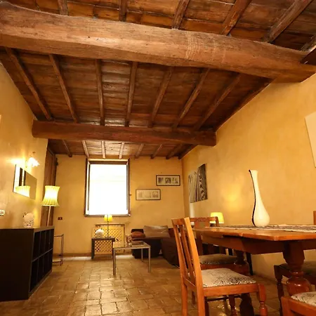 Apartament Domus Antica Navona *